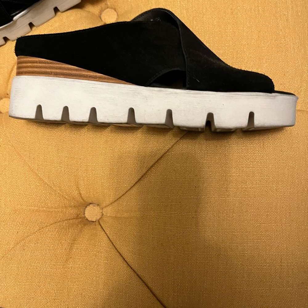 Silent D Racket Sandals. Tan Suede. Size 38 Gentl… - image 7